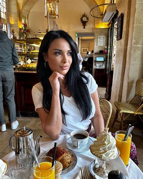 anissa kate bio|Anissa Kate Bio, Age, Career, Net Worth, Height, Education,。